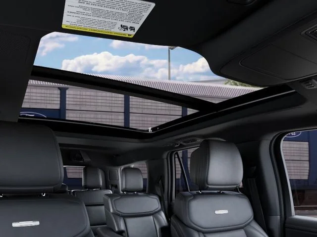 New 2027 White Ford Platinum image 22