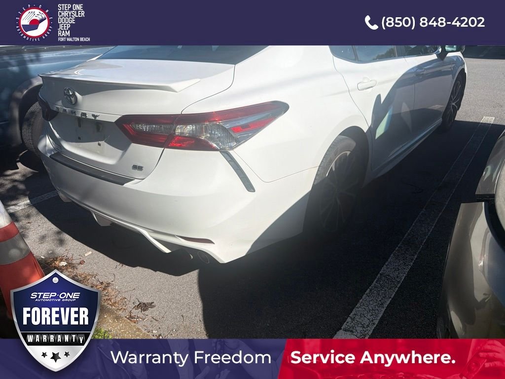Used 2018 White Toyota SE image 6
