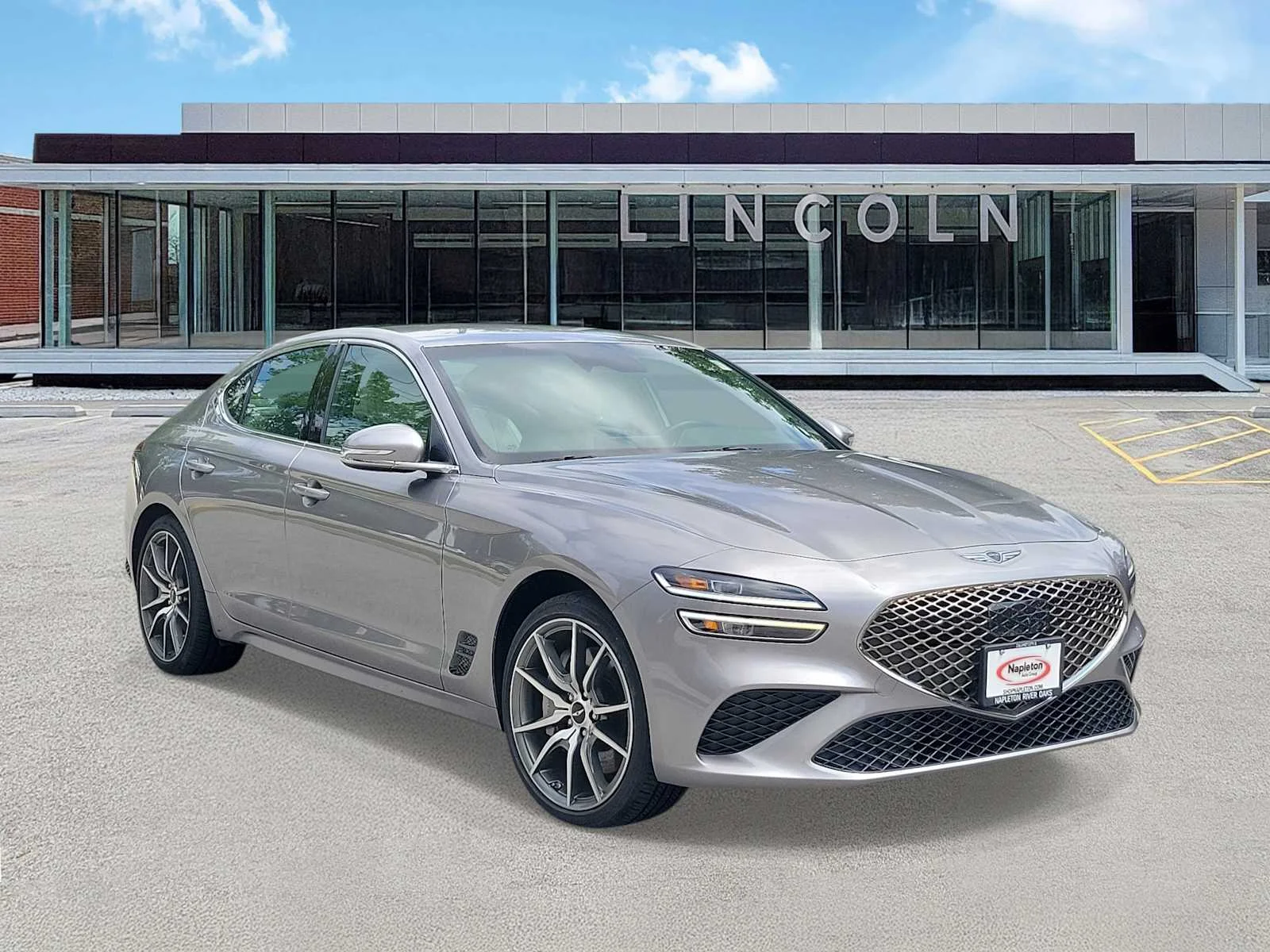 Used 2024 Silver Genesis 2.5T image 2