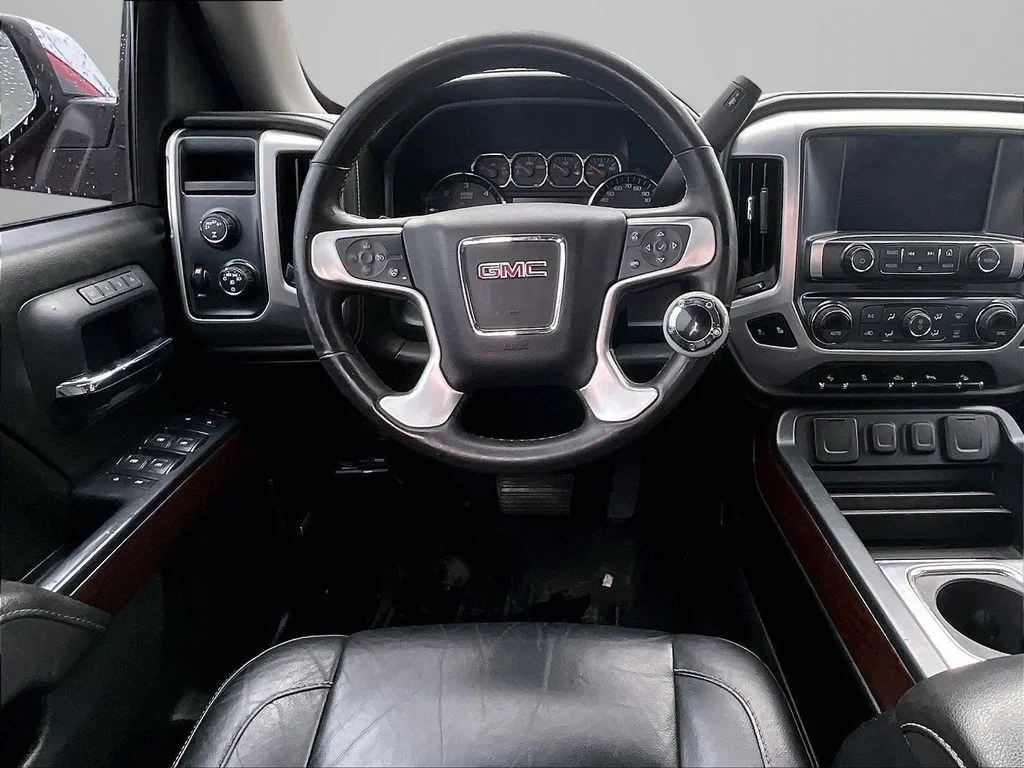 Used 2017 Red GMC SLT image 5