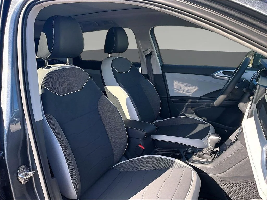 2026 Volkswagen Taos SE - Photo 13