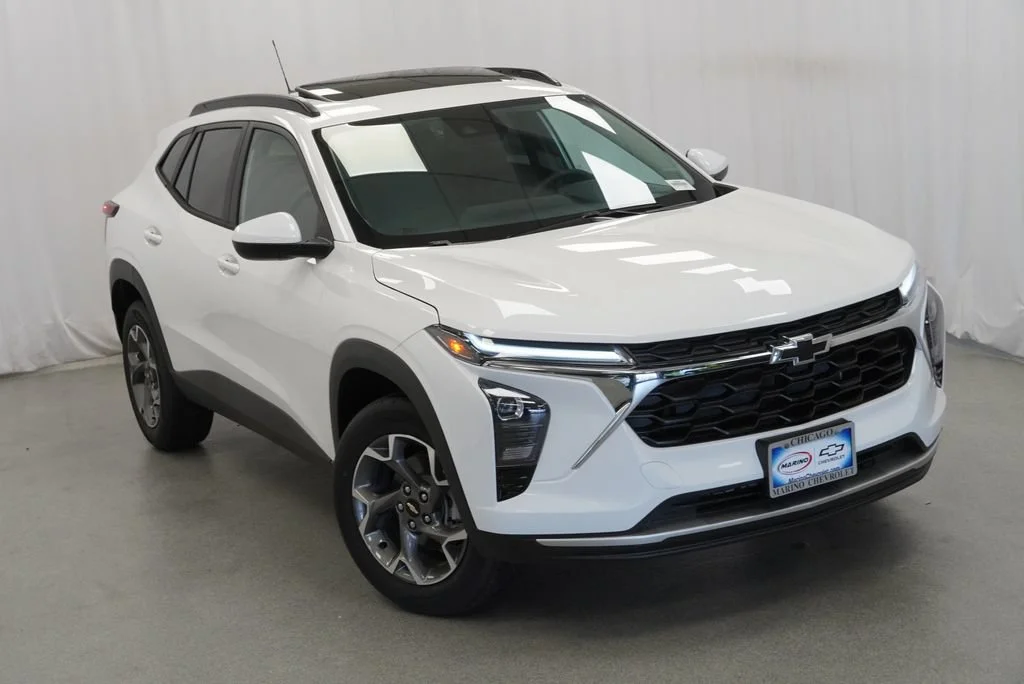 New 2026 Summit White Chevrolet LT image 35