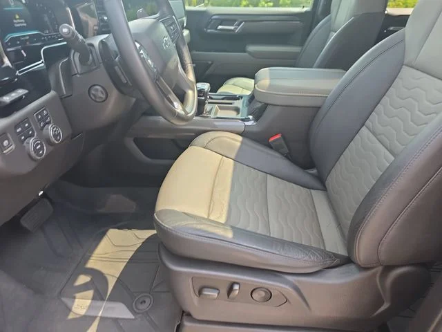 Used 2023 Gray Chevrolet ZR2 image 15
