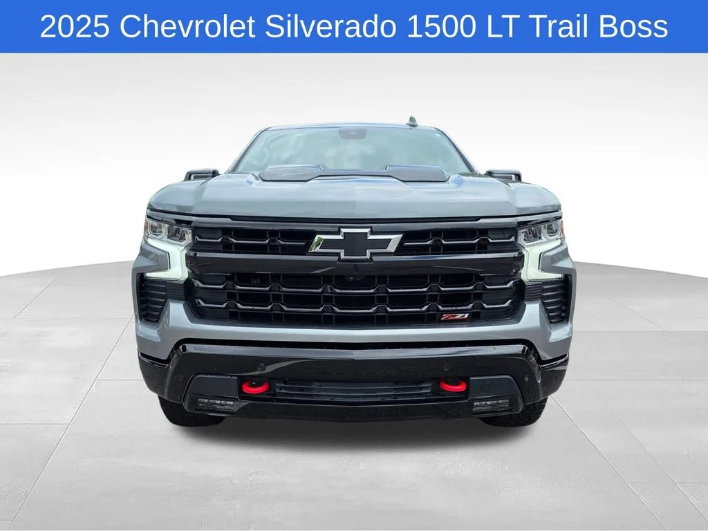 Used 2025 Sterling Gray Metallic Chevrolet LT Trail Boss image 9
