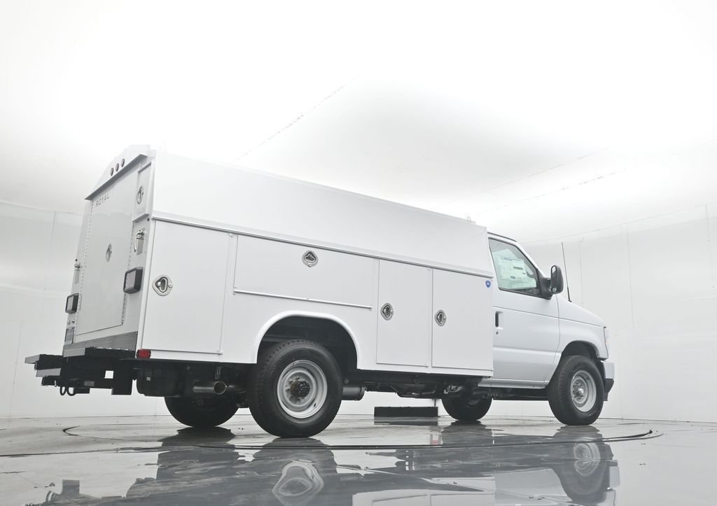 New 2026 Oxford White Ford Base image 82