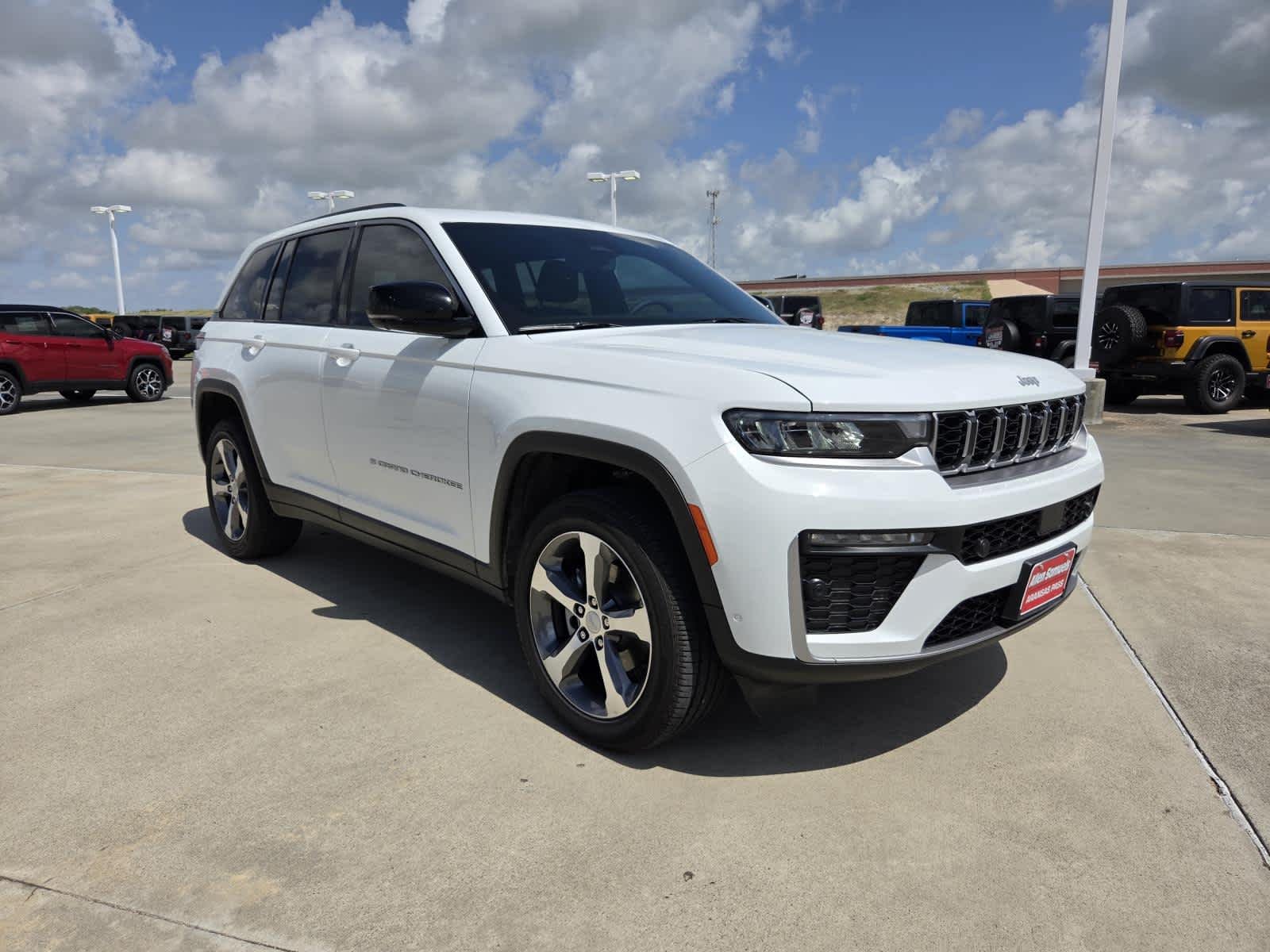 New 2026 Bright White Clearcoat Jeep Limited image 7