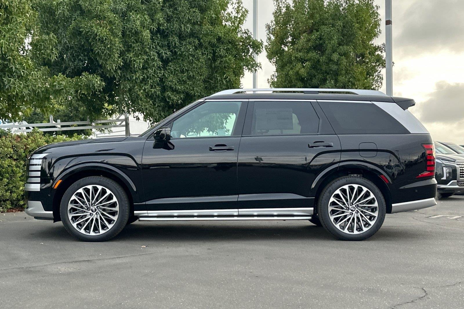 New 2026 Abyss Black Pearl Hyundai Calligraphy AWD image 36