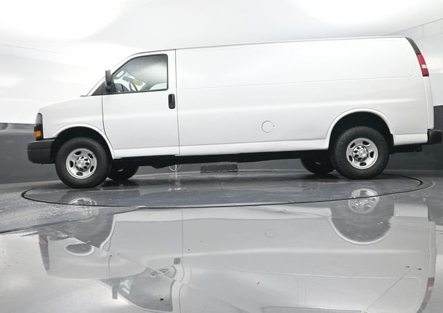 Used 2021 White Chevrolet Work Van image 38