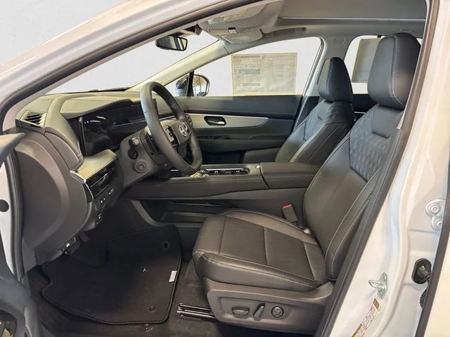 New 2026 White Nissan Platinum image 9