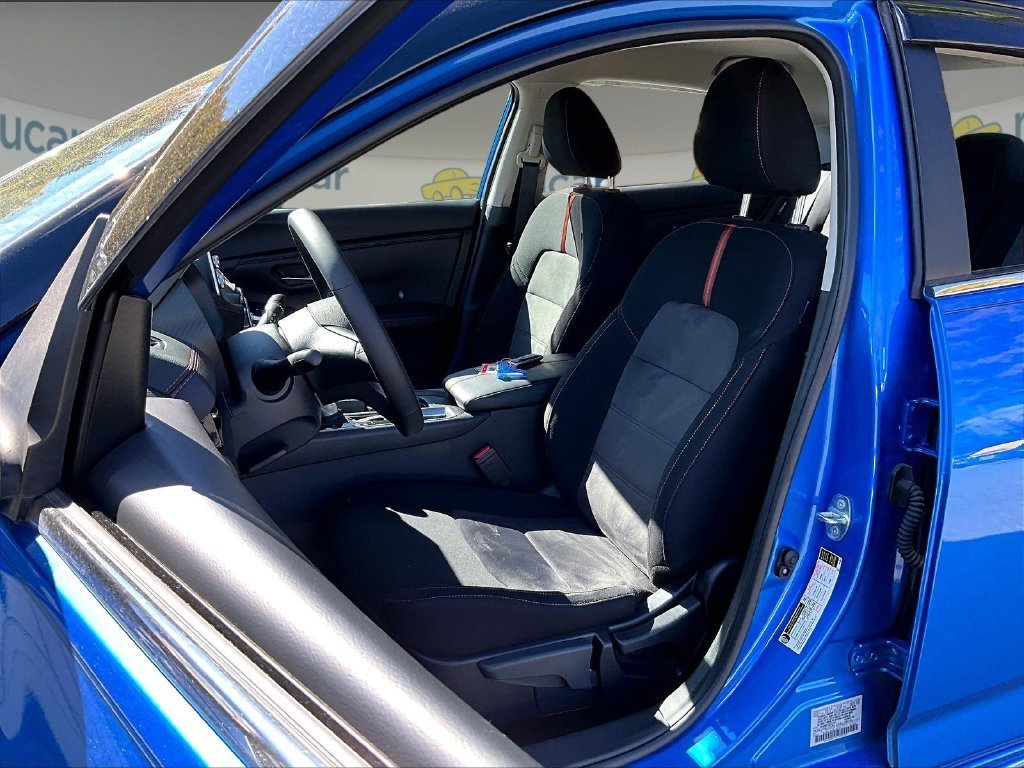 Used 2025 Electric Blue Metallic/Super Black Nissan SR image 10