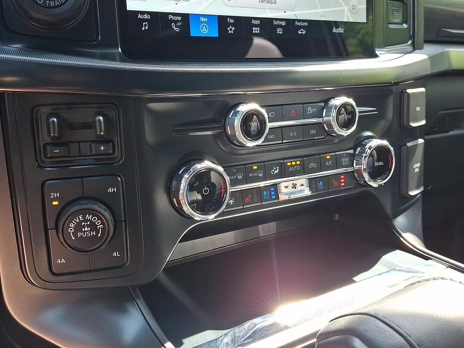 Used 2025 Star White FORD TRUCK LARIAT image 15