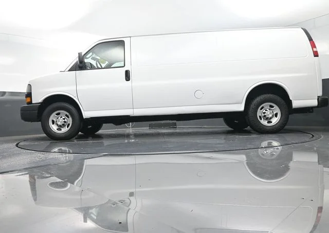 2021 Chevrolet Express Cargo Work Van - Photo 38