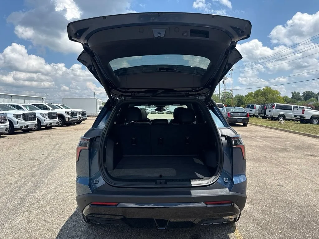 Used 2025 Lakeshore Blue Metallic Chevrolet RS image 31