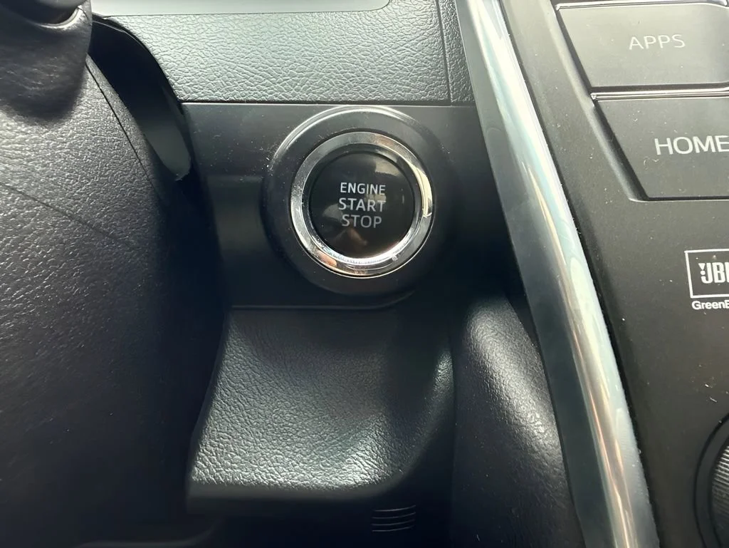 Used 2016  Toyota XSE image 24