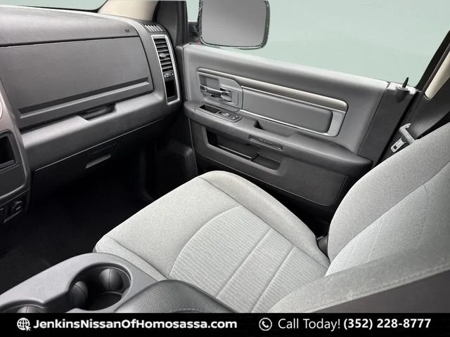 Used 2024 White Ram SLT image 30