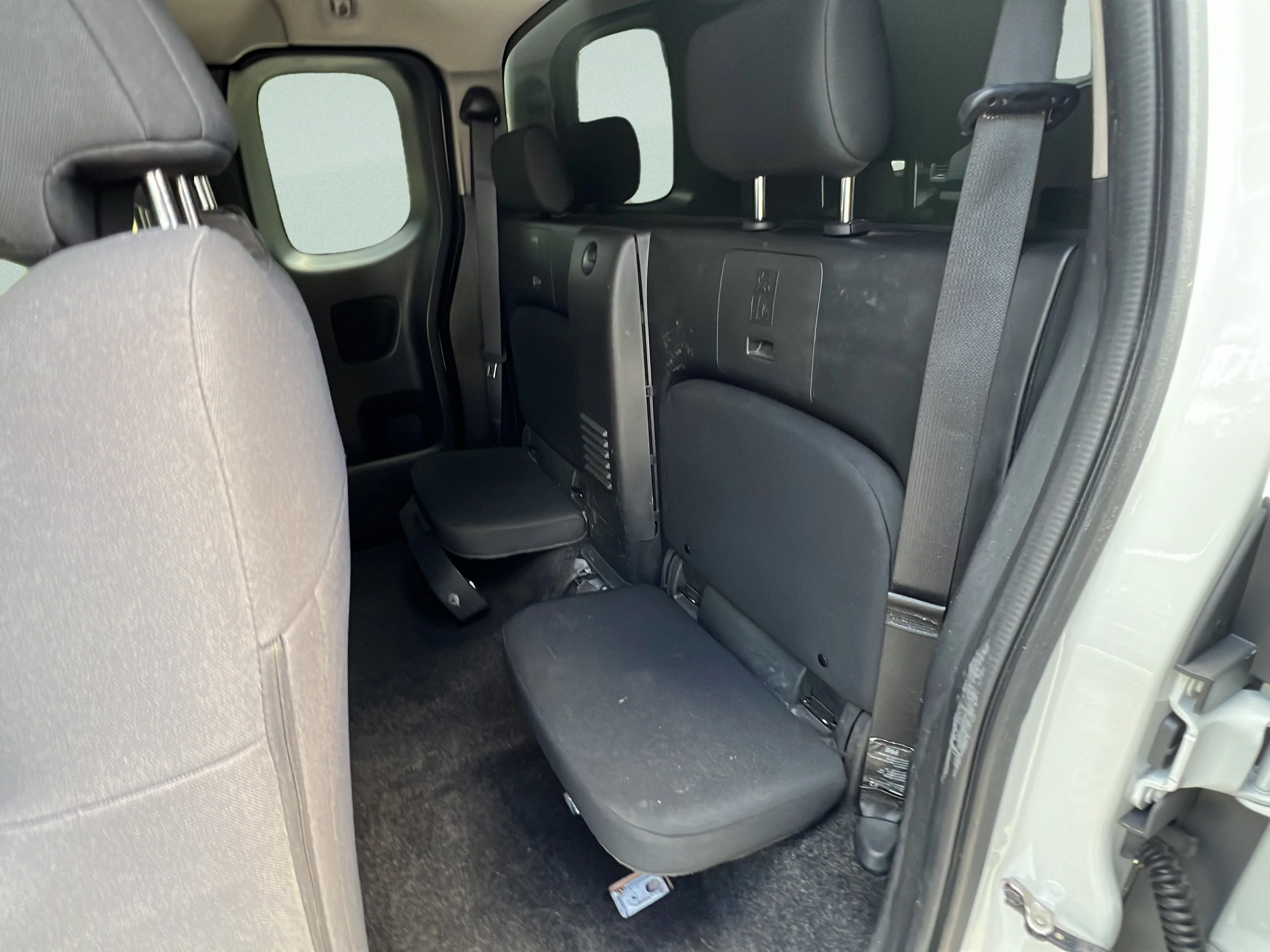 Used 2023 Glacier White Nissan S image 10