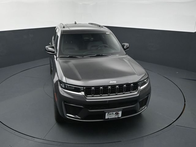 New 2026 Baltic Gray Metallic Clear-Coat Exterior Paint Jeep Limited image 13