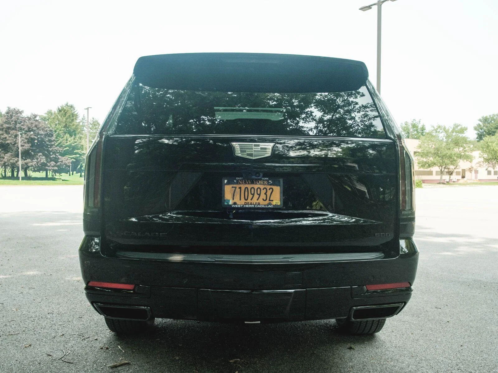 2026 Cadillac Escalade Sport - Photo 10
