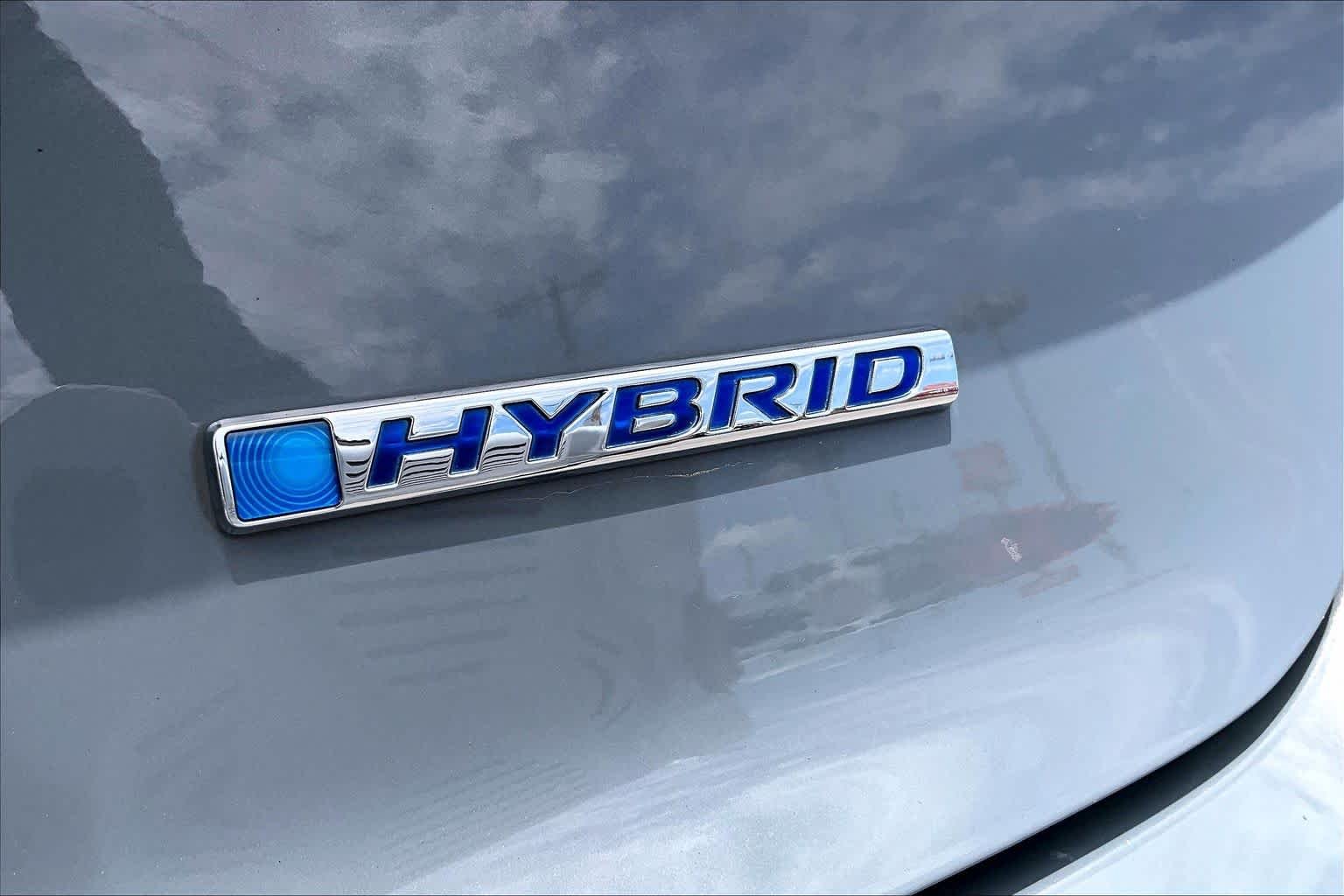 Used 2024 Urban Gray Pearl Honda EX-L image 10
