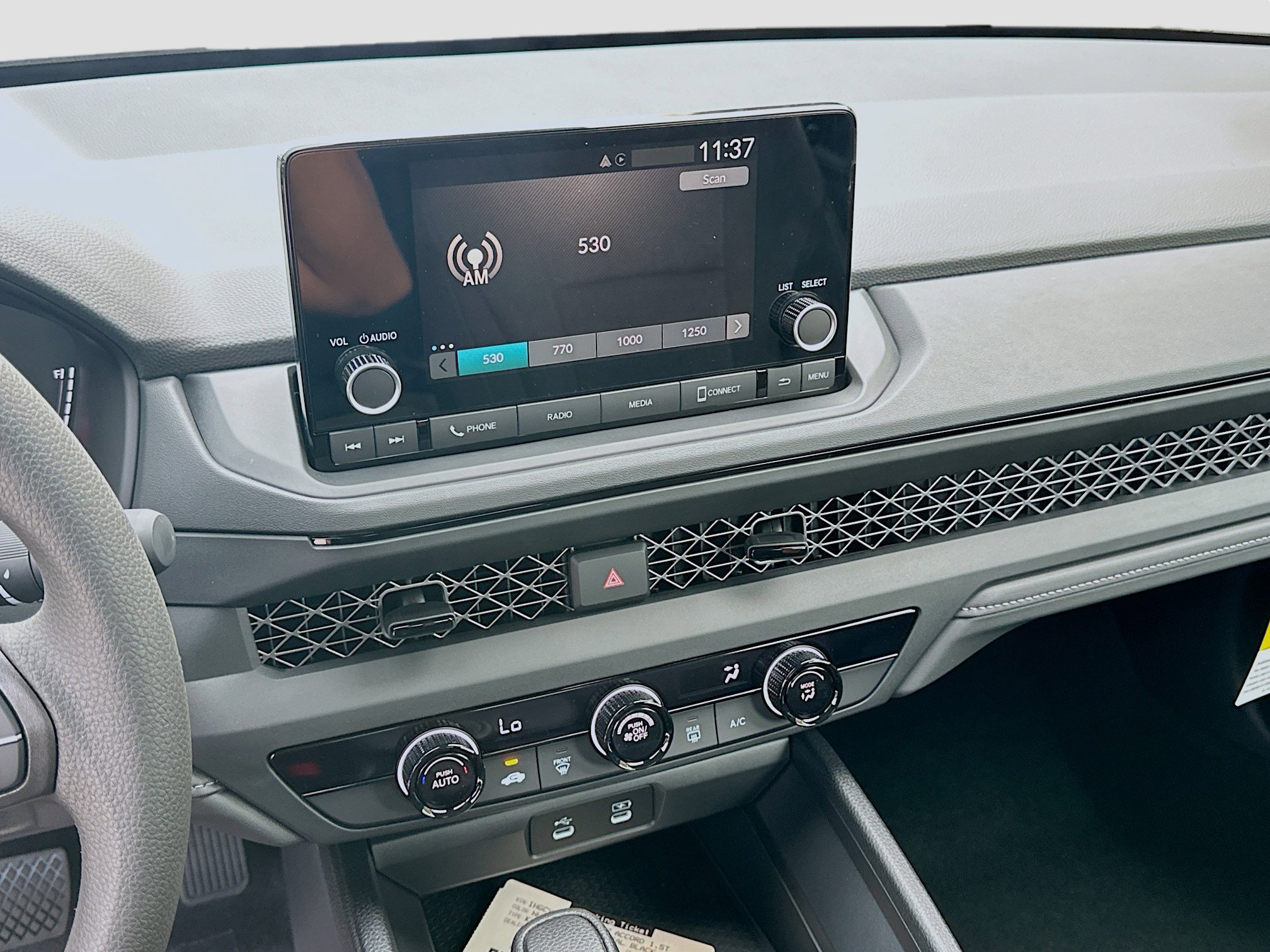2025 Honda Accord LX - Photo 10