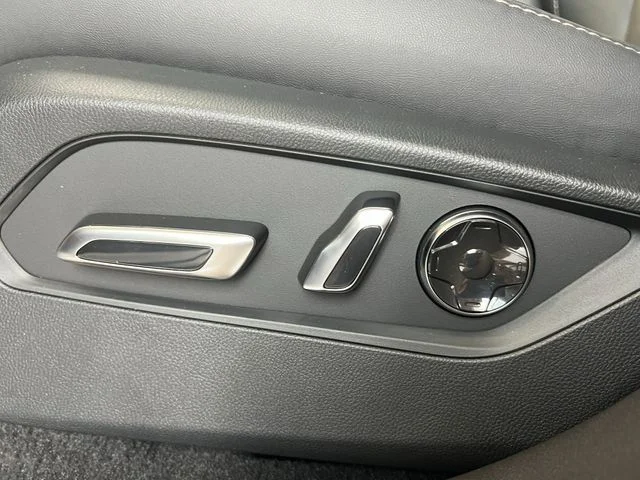 New 2026 Majestic Black Pearl Acura Technology Package image 15