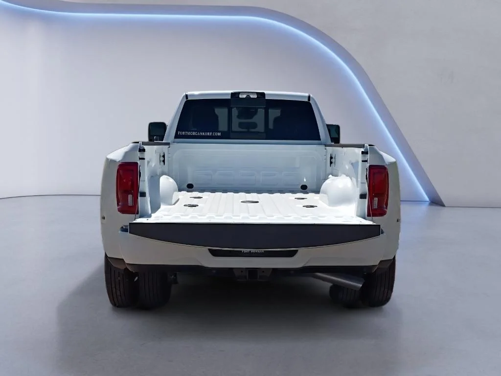 New 2026 Bright White Clear-Coat Exterior Paint RAM Laramie image 5