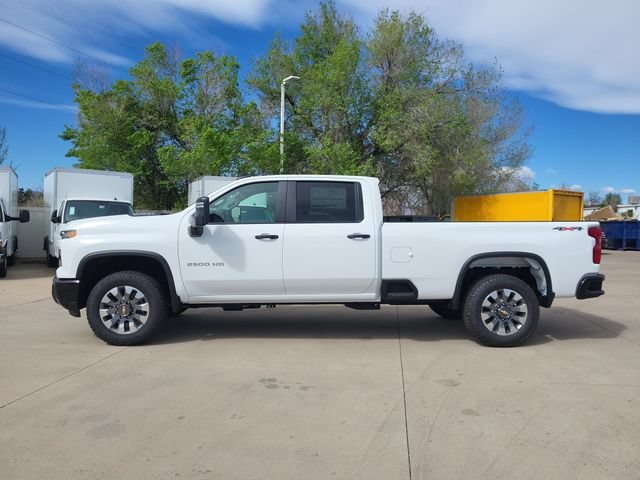 New 2026 Summit White Chevrolet Custom image 5