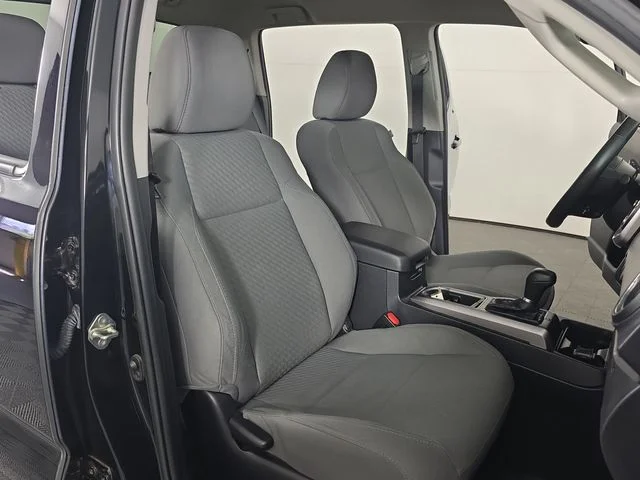 Used 2020 Midnight Black Metallic Toyota SR5 image 23