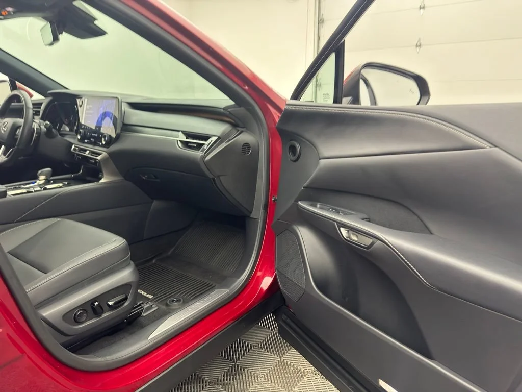 Used 2023 Red Lexus RX 350 image 27