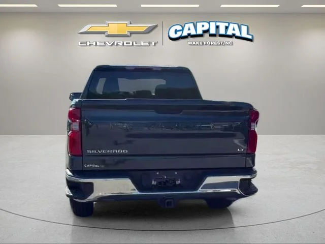 Used 2025 Gray Chevrolet LT image 4