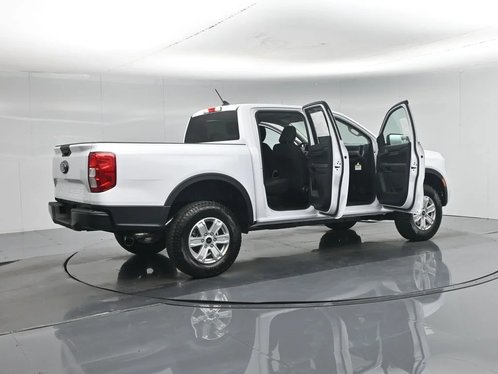 New 2026 Oxford White Ford XL image 5