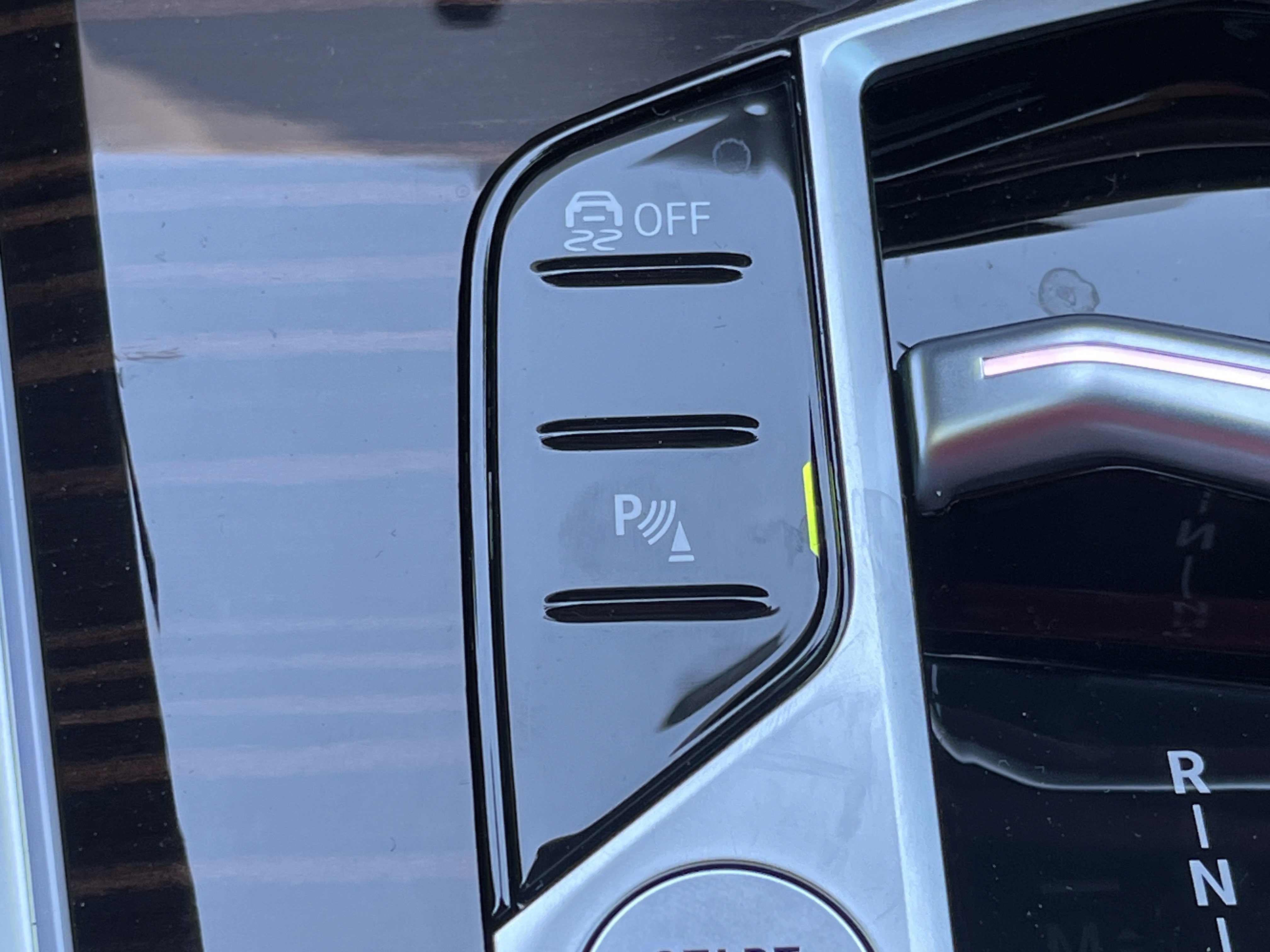 New 2026 Alpine White BMW sDrive40i image 31