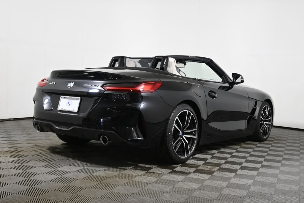 New 2026 Black Sapphire Metallic BMW sDrive30i image 15