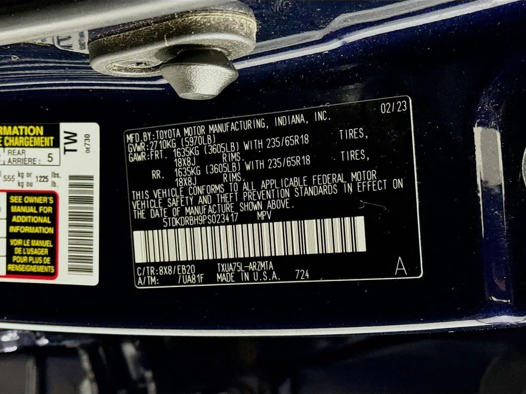 Used 2023  Toyota XLE image 36