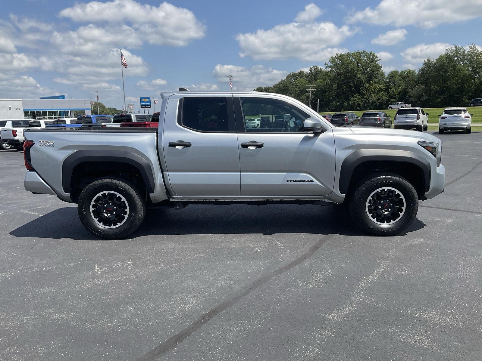 Used 2025 SILVER TOYOTA TRD OFF ROAD DOUBLE CAB 5 image 5