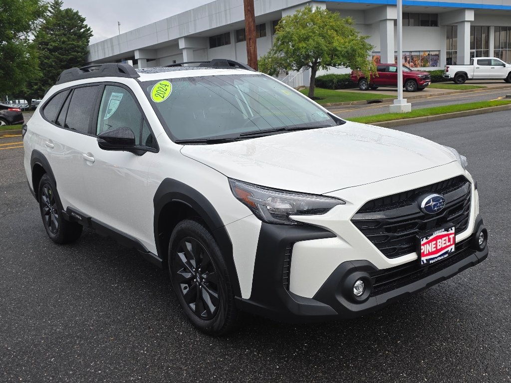 Used 2024 Crystal White Pearl Subaru Onyx Edition image 9