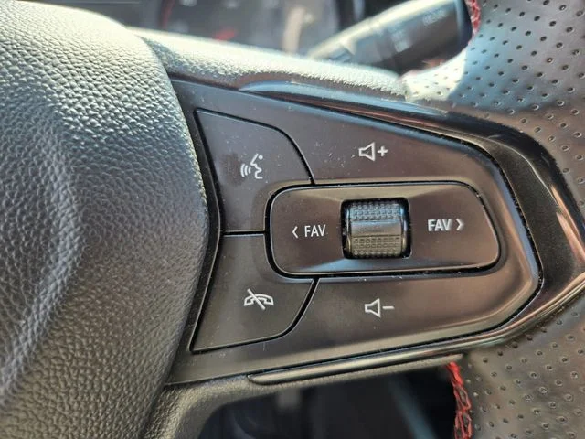 Used 2025 White Chevrolet 1RS image 34