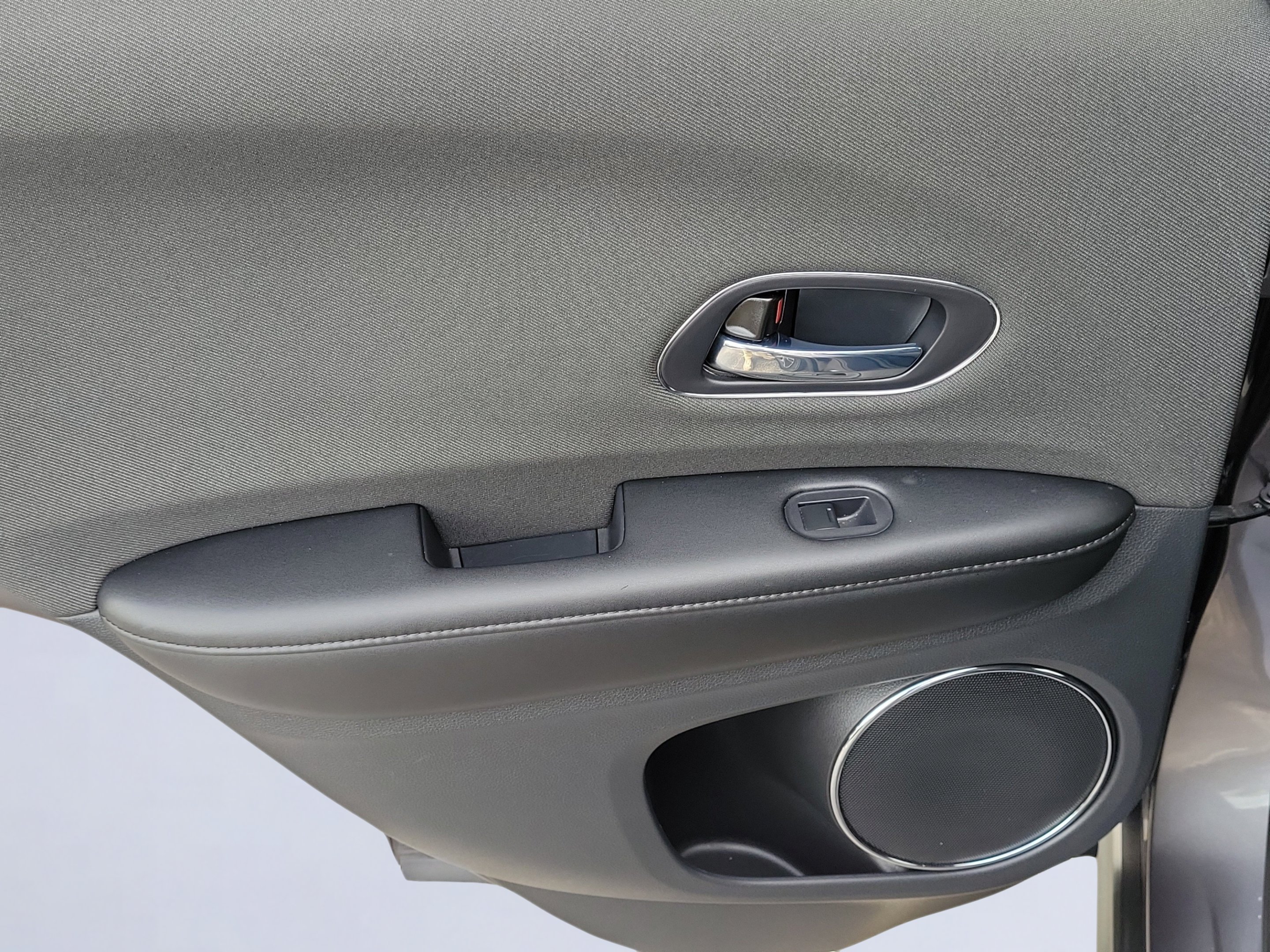Used 2021 Lunar Silver Metallic Honda EX image 8