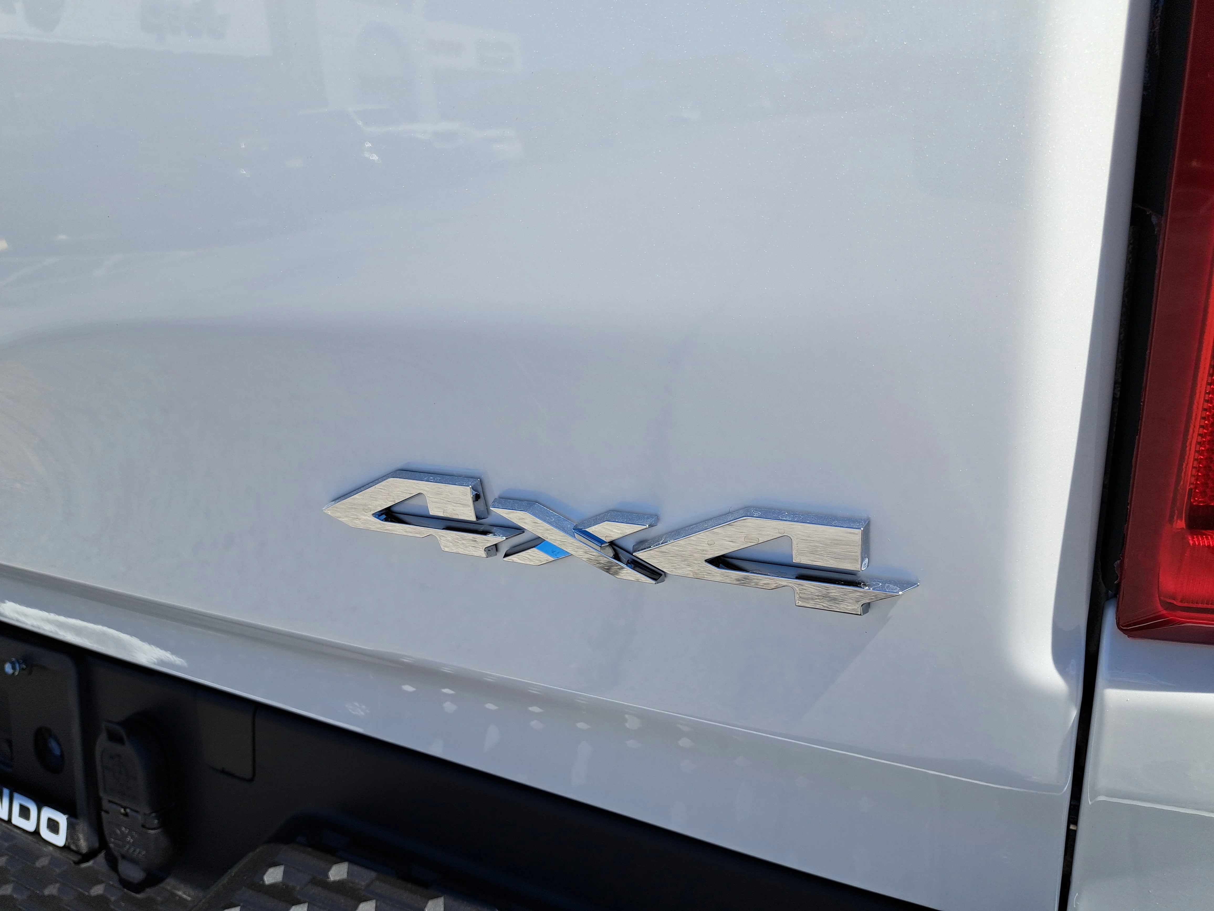 New 2026 Ivory White Tri-Coat Pearlcoat Ram Tungsten image 7