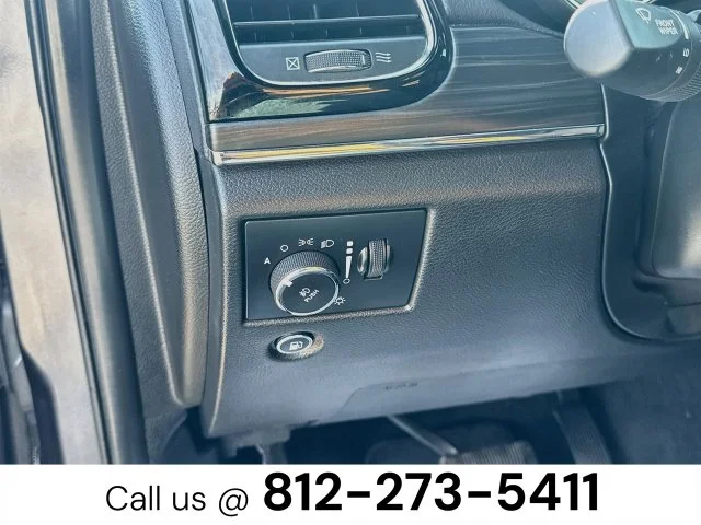 Used 2021 Gray Jeep Limited image 19