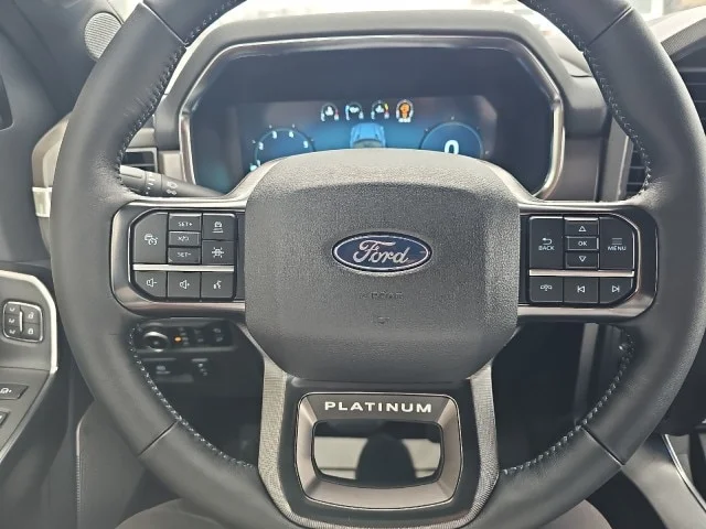 New 2025 Star White Metallic Tri-Coat Ford Platinum® image 57