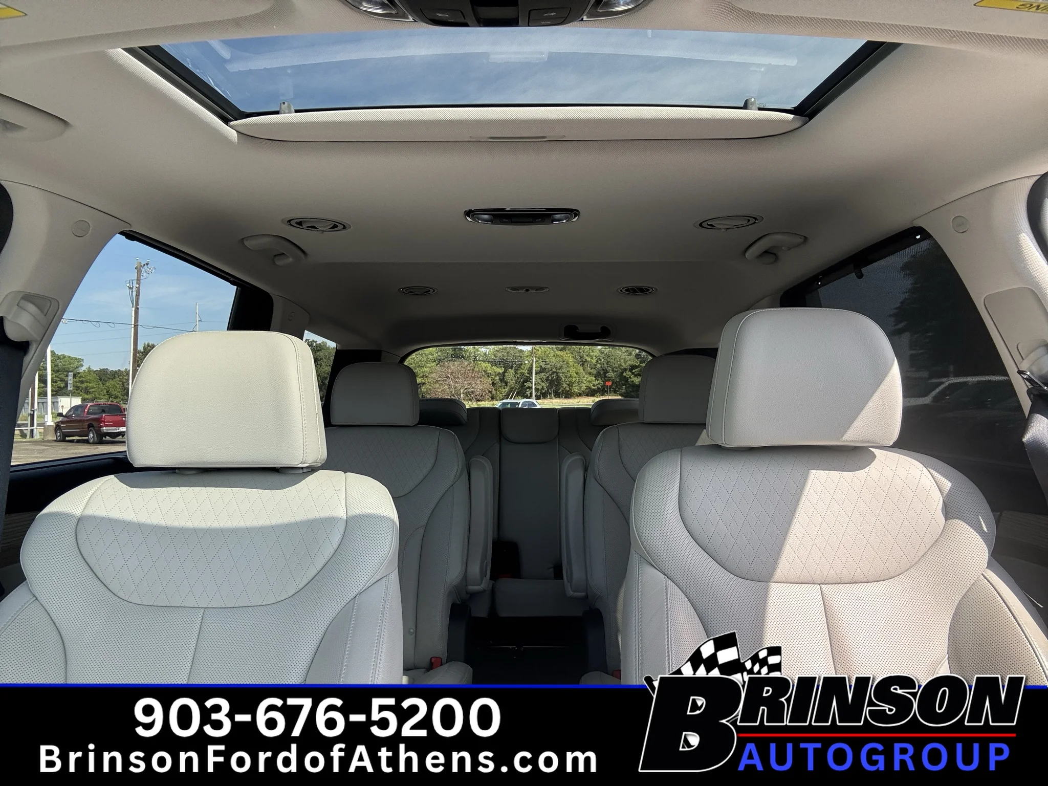 Used 2022 Abyss Black Pearl Hyundai SEL image 36