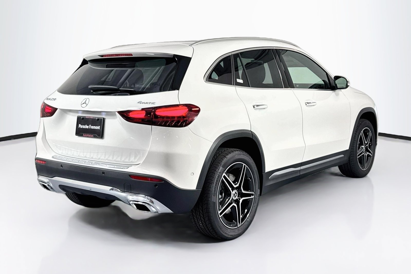 New 2026 Polar White Mercedes-Benz GLA 250 image 5