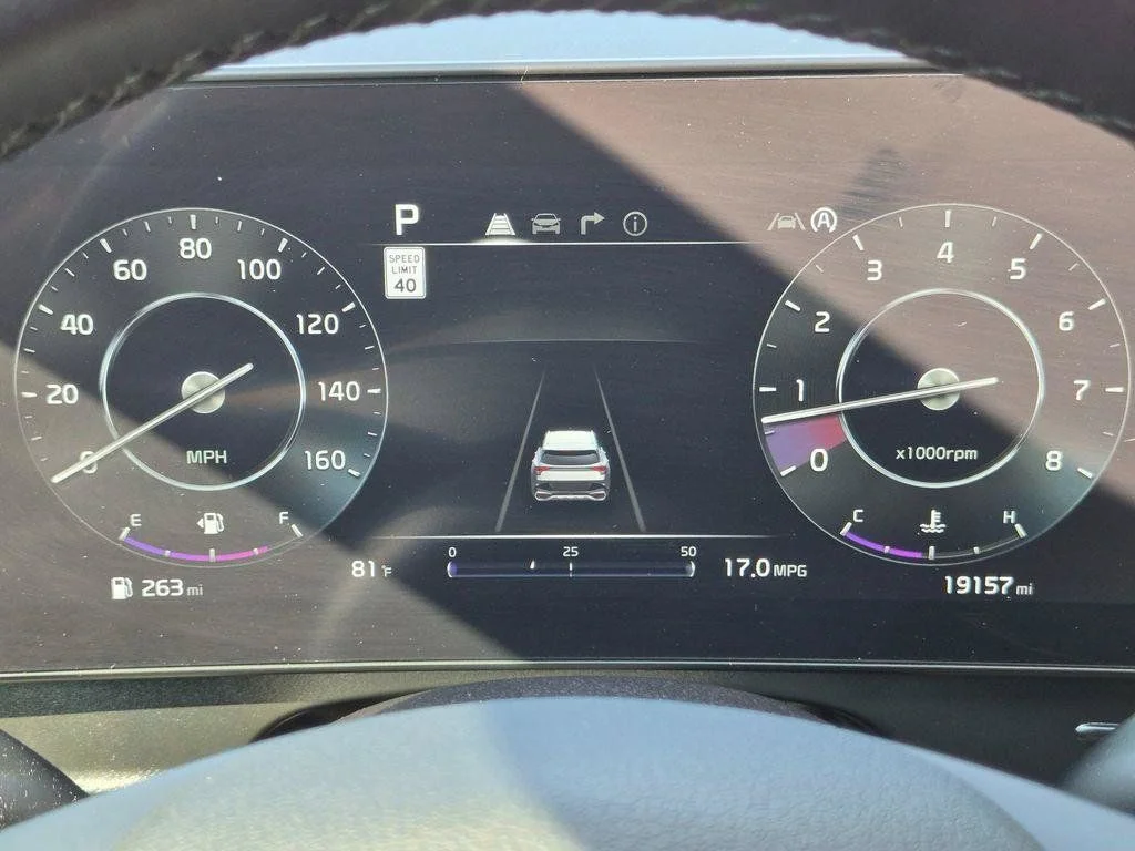 Used 2023 White Kia X-Pro Prestige image 17