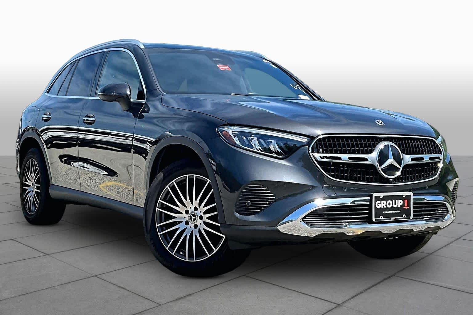 Used 2024 Graphite Grey Metallic Mercedes-Benz GLC 300 image 4
