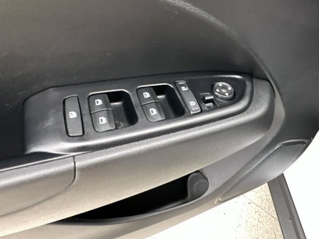 2025 Hyundai Venue SEL - Photo 22