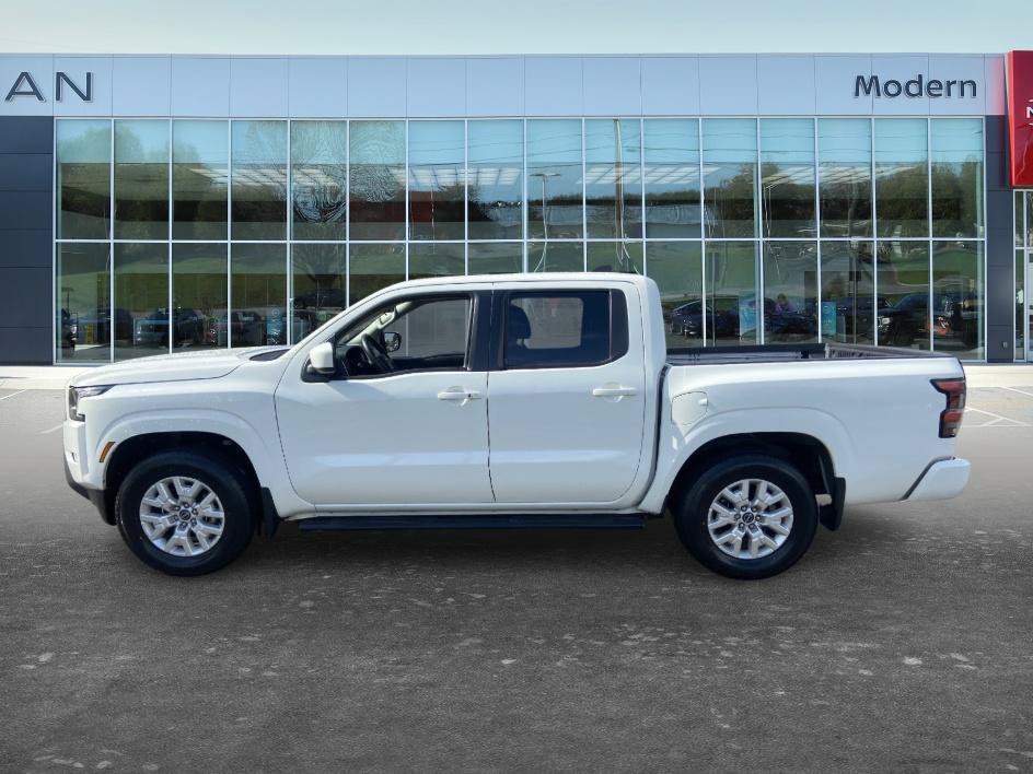 Used 2024 Glacier White Nissan SV image 8