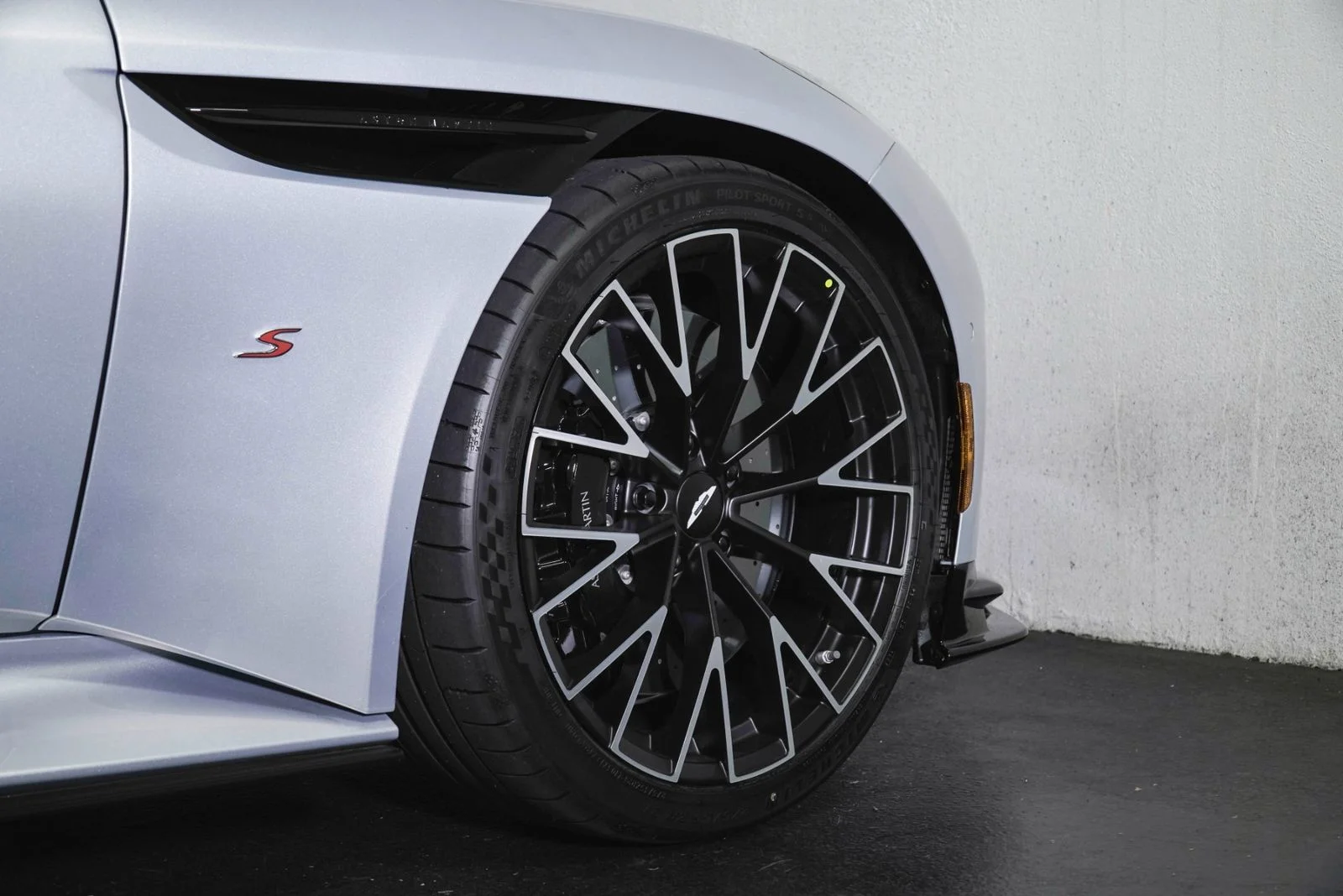 New 2026 Silver Aston Martin  image 9