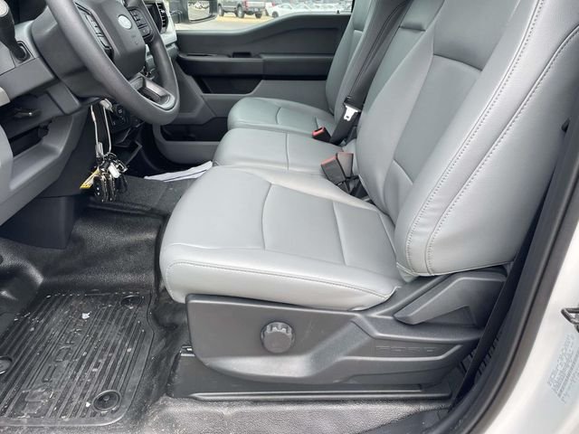 New 2026 Oxford White Ford XL image 11
