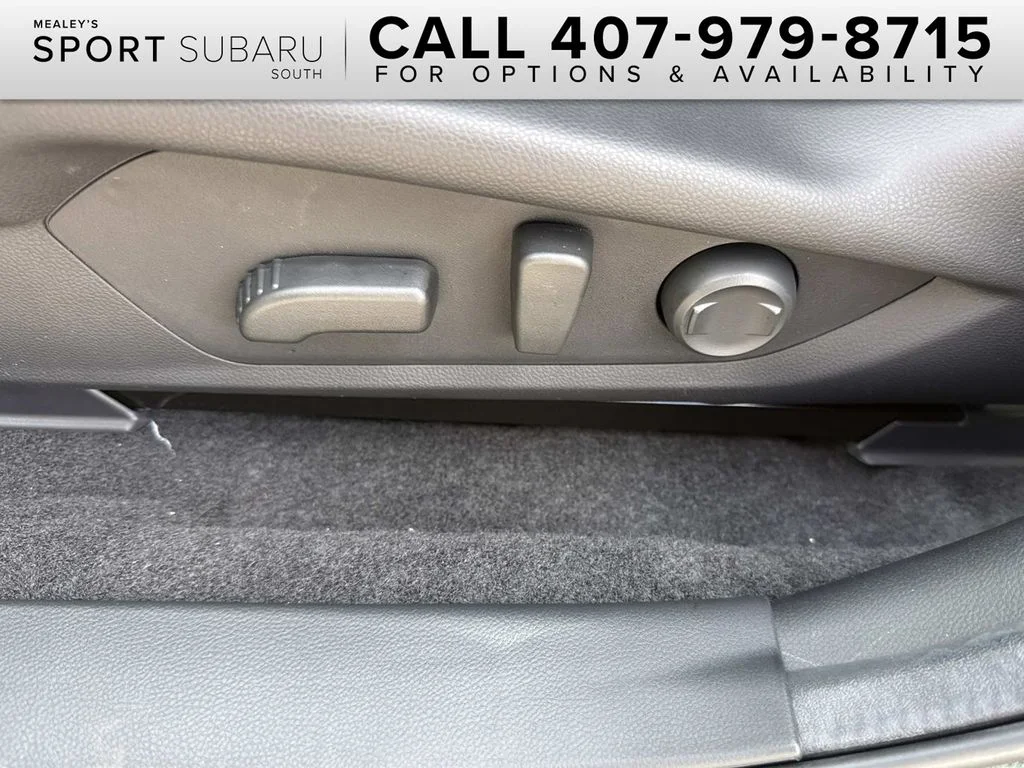 New 2026 CRYSTAL WHITE PEARL Subaru Premium image 23